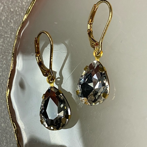 Crystal clear drop earrings - Picture 2 of 4